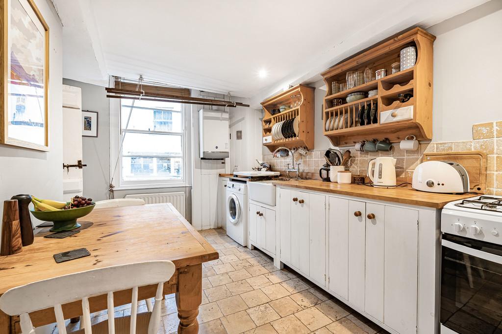 Kitchen (2)