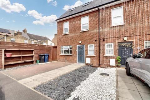undefined, London, UB1 2JJ