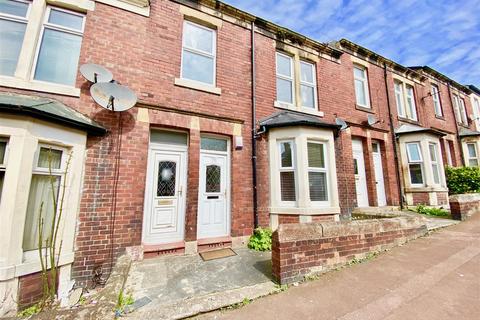 2 bedroom flat to rent, Faraday Grove, Gateshead