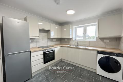 undefined, Neve Gardens, Bury St. Edmunds IP28