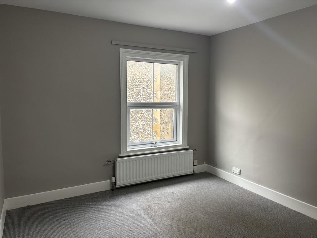 Front Bedroom Left