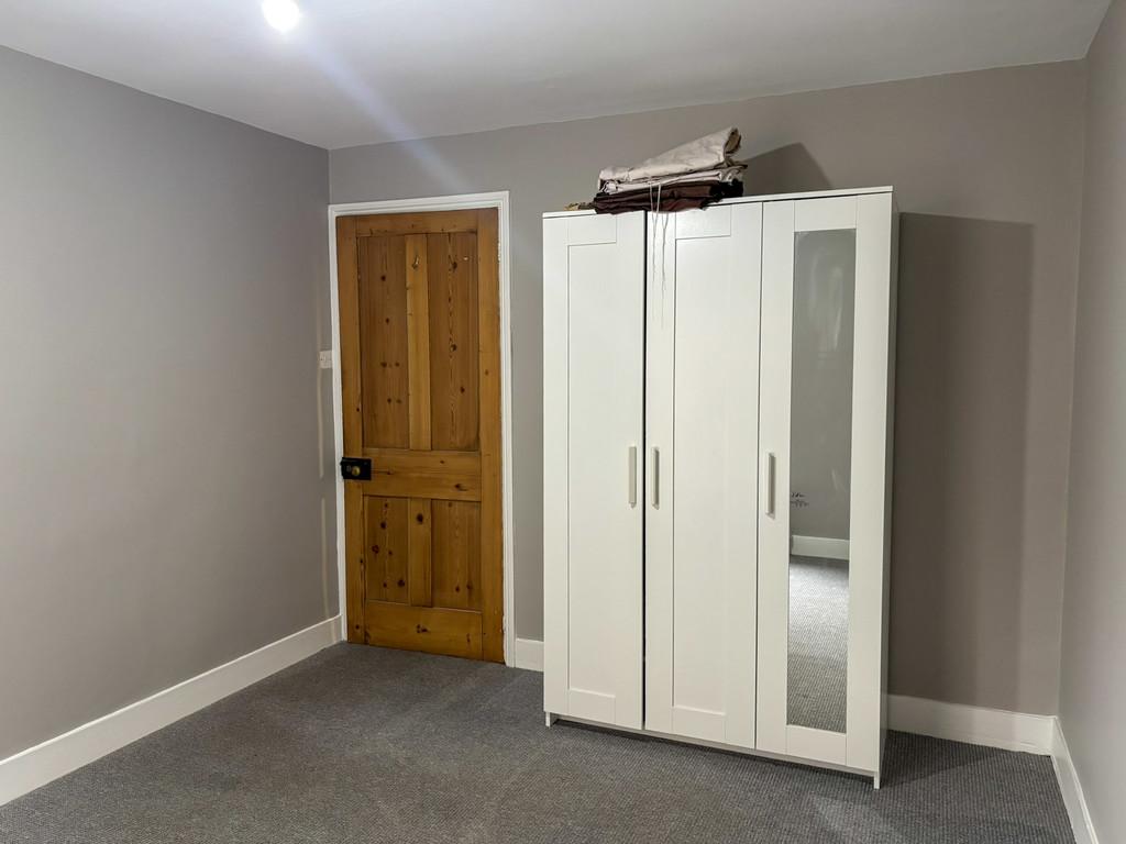 Front Bedroom Left