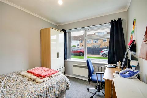 2 bedroom flat for sale, Lincett Avenue, Worthing BN13