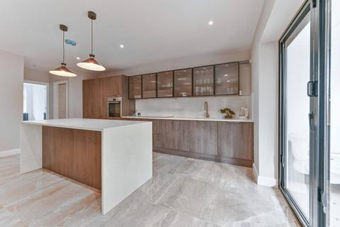 undefined, London Road, Sutton, SM3