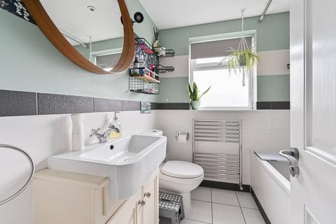 1 bedroom flat for sale, Danbrook Road, Streatham Common, London, SW16