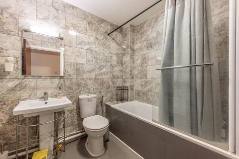 undefined, Northwick Avenue, Kenton, Harrow, HA3
