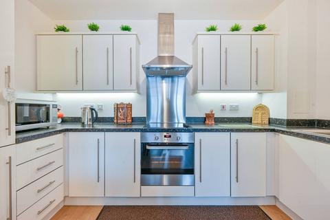 undefined, Ealing Road, Brentford, TW8