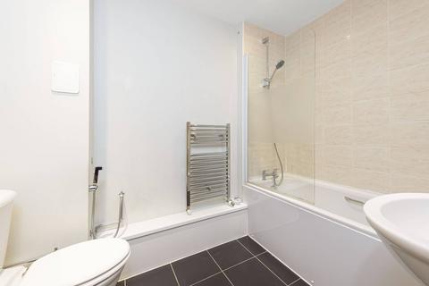 Needleman Close, Barnet, London, NW9