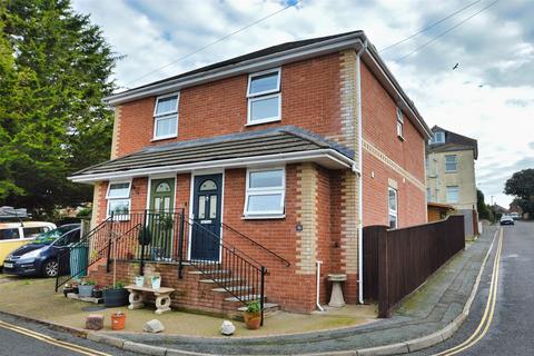 2 bedroom semi-detached house for sale, RYDE
