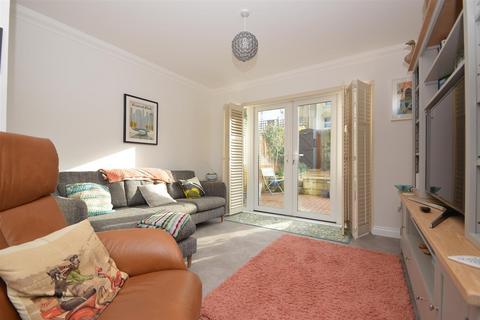 2 bedroom semi-detached house for sale, RYDE