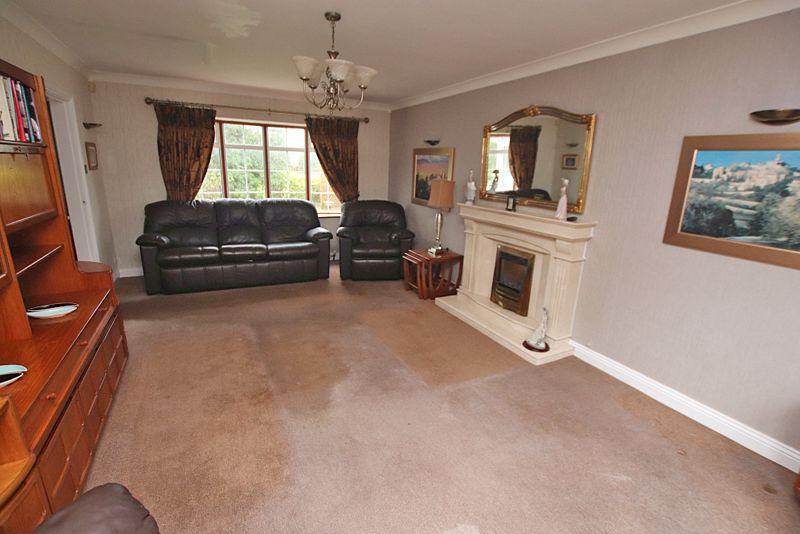 Lounge photo 2