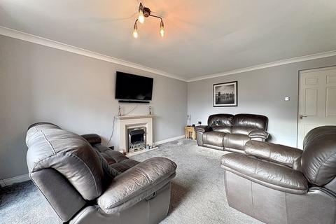 undefined, Warren Close, Tipton, DY4 9PG