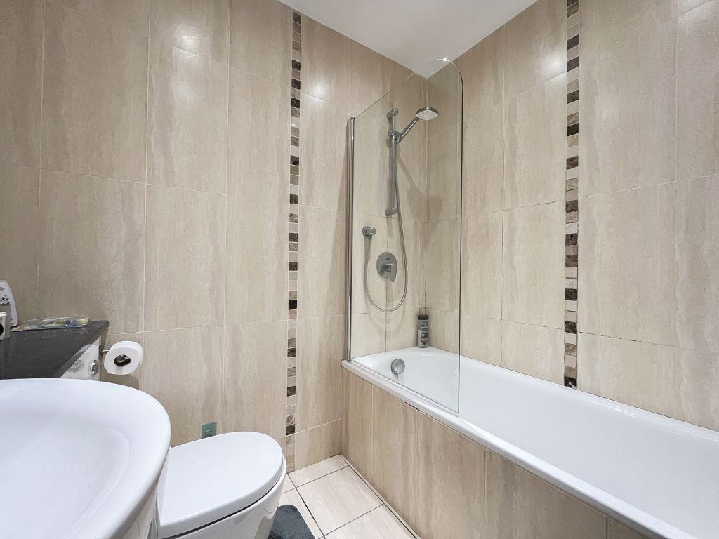 En suite bathroom