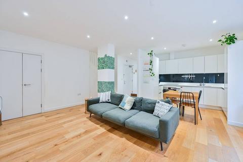 undefined, Waleorde Road, Elephant and Castle, London, SE17