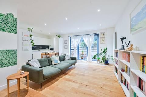 Waleorde Road, Elephant and Castle, London, SE17