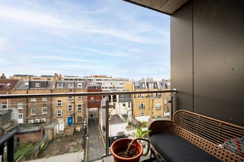 1 bedroom flat for sale, Waleorde Road, Elephant and Castle, London, SE17