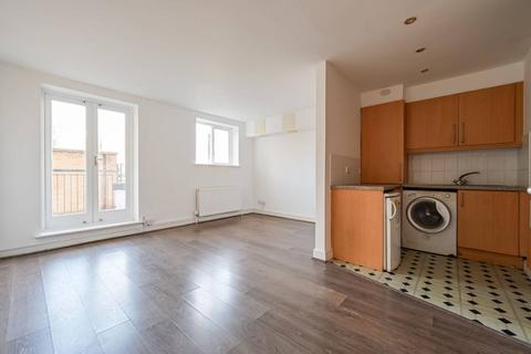 1 bedroom flat for sale, Kingsbridge Court, Canary Wharf, London, E14