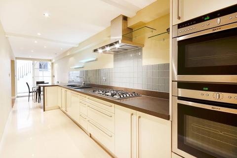 2 bedroom flat for sale, Gloucester Mews, Bayswater, London, W2