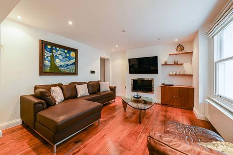2 bedroom flat for sale, Gloucester Mews, Bayswater, London, W2