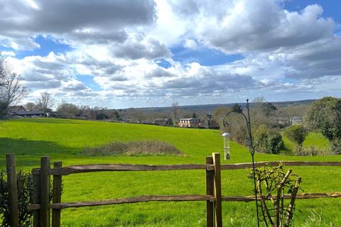 undefined, Eastwell Meadows, Tenterden
