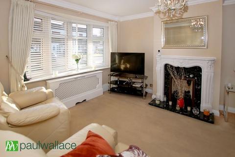 3 bedroom semi-detached house for sale, Perrysfield Road, Cheshunt