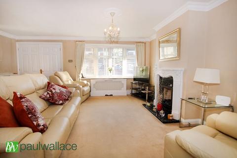 3 bedroom semi-detached house for sale, Perrysfield Road, Cheshunt