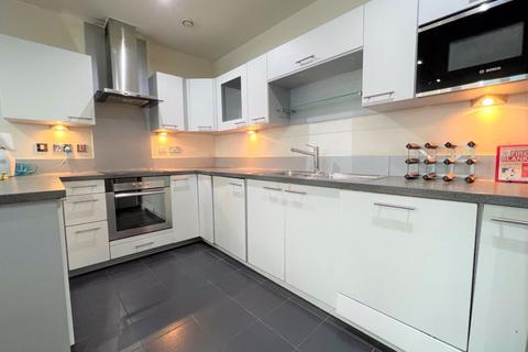 3 bedroom duplex for sale, Capital East Apartments, Western Gateway, London