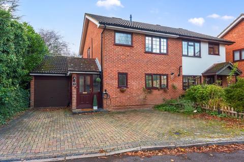 undefined, Farm View Drive, Basingstoke RG24