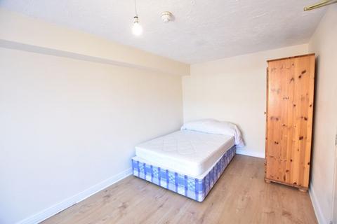 undefined, Nightingale Shott, Egham TW20 9SU