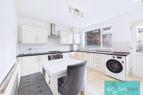3 bedroom terraced house for sale, Malvern Grove, Manchester M28