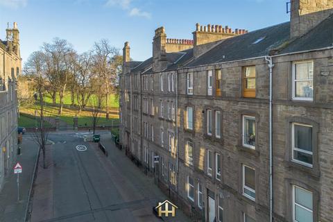 undefined, Park Avenue, Dundee DD4