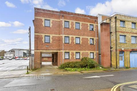 undefined, Castle Street, East Cowes, Isle of Wight