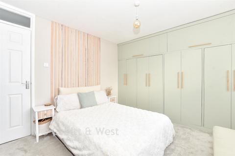 2 bedroom end of terrace house for sale, Lysander Way, Waterlooville, Hampshire