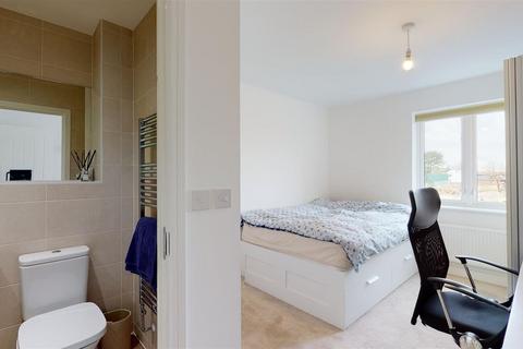 2 bedroom flat to rent, Talavera Road, Canterbury, Kent, CT1