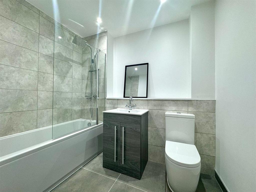 Bathroom.jpeg