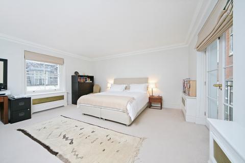 3 bedroom flat for sale, Queen'S Gate, South Kensington SW7