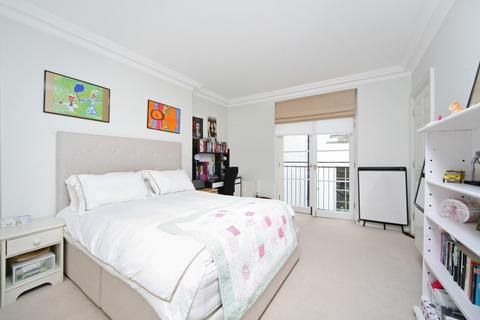 3 bedroom flat for sale, Queen'S Gate, South Kensington SW7