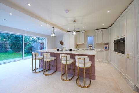 4 bedroom detached house for sale, Hale Barns WA15