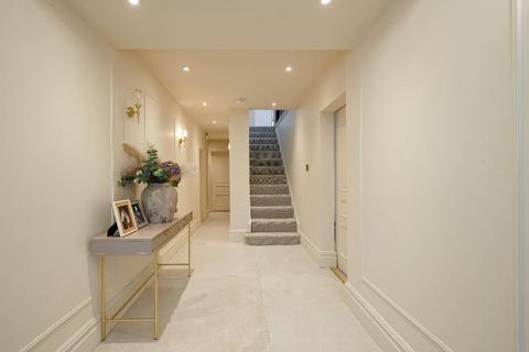 4 bedroom detached house for sale, Hale Barns WA15