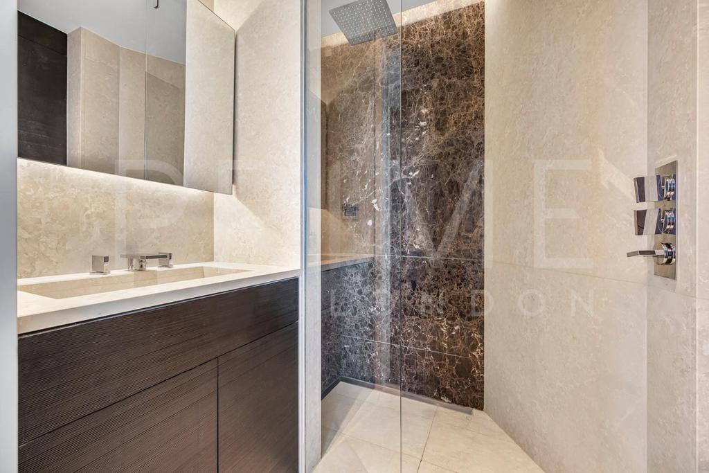 BATHROOM3 (13).jpg