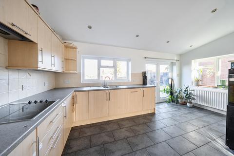 undefined, Evelyn Road, Dunstable LU5