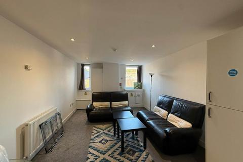 undefined, FLAT 4, 2 St Andrews Lane, ,