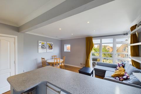 1 bedroom flat for sale, Grantham Court, Eleanor Close, London, SE16
