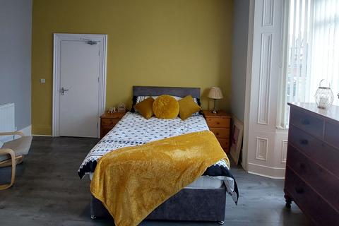 undefined, Room 4