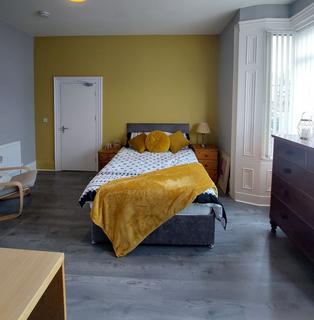 undefined, Room 4