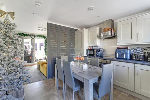 2 bedroom semi-detached house for sale, Kensington Close, Barnstaple, Devon, EX31