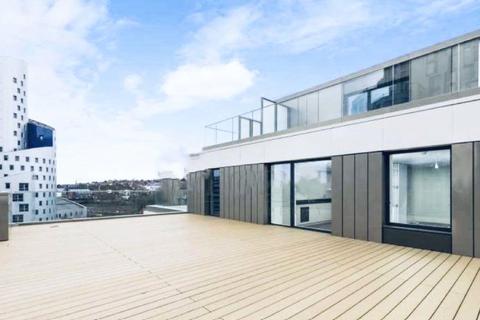 3 bedroom apartment to rent, North End Road, Wembley, HA9