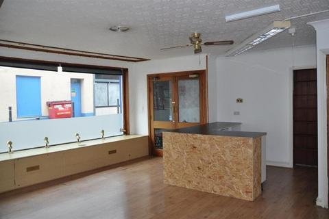 Retail property (high street) to rent, 4 Church St Llangefni LL77 7DU