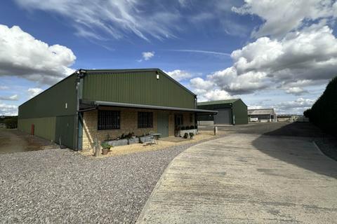 Warehouse to rent, Frogmore Farm Rd Moreton In Marsh GL56 9AA