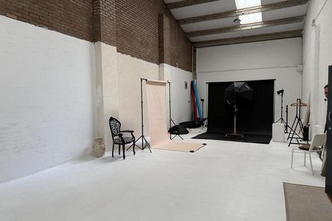 Warehouse for sale, 24-42 Gardeners St Dunfermline KY12 0RN